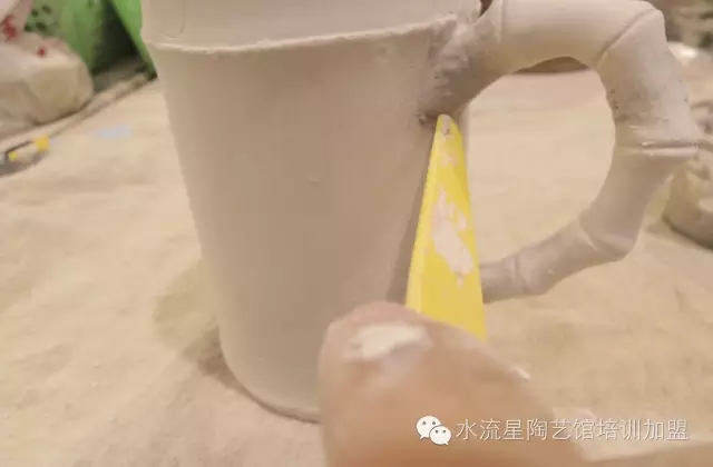 1475206412338910.png 32f606d_愛奇藝.png